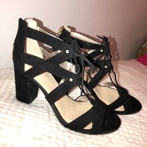Cute heels! Worn once! Very comfy!